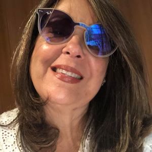 Meet your Posher, Lidia